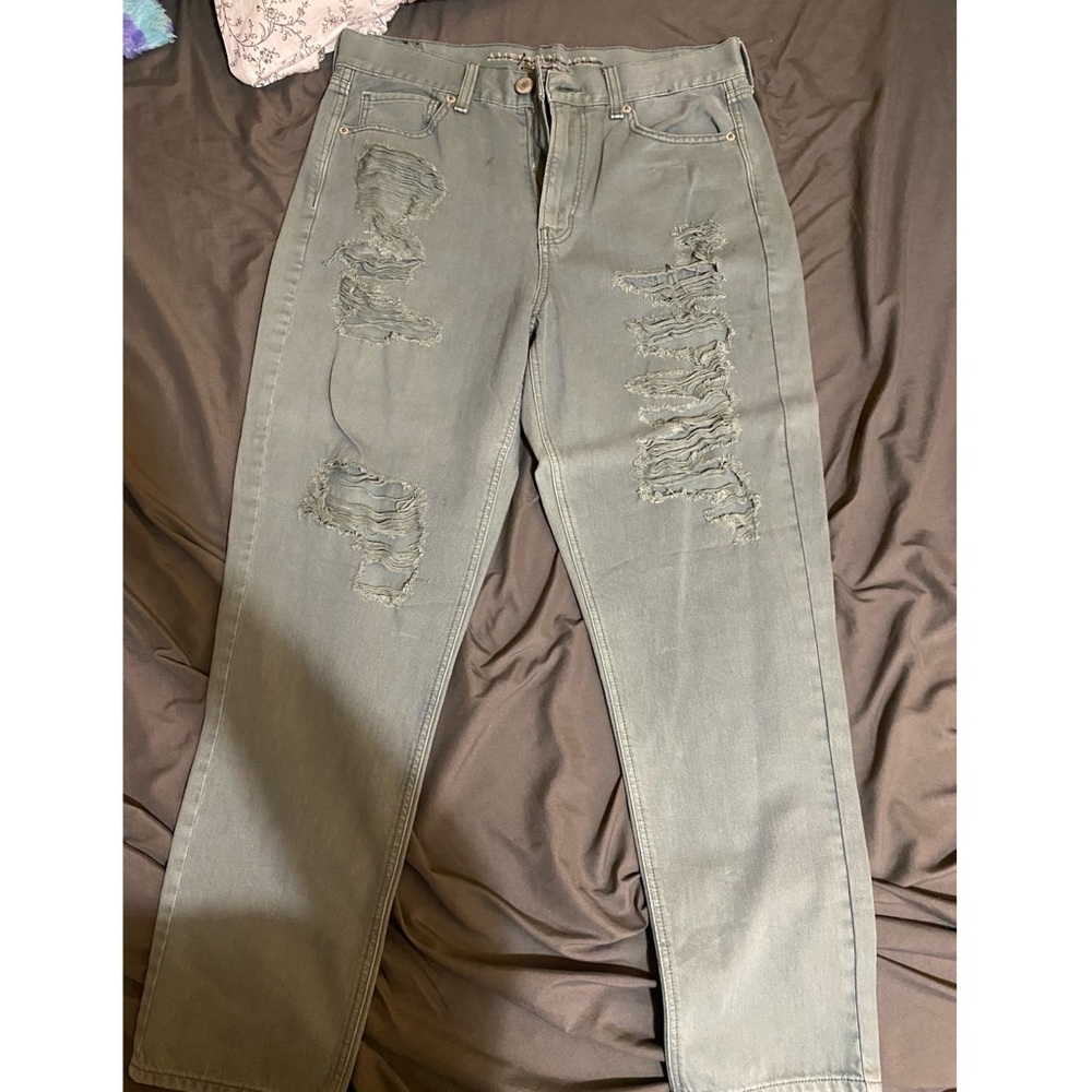 American eagle mom jeans